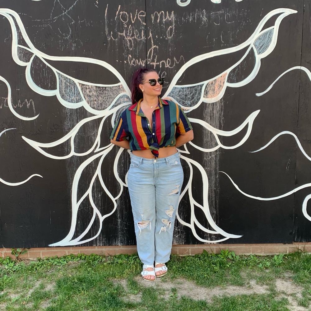 Meet your Posher, Cari